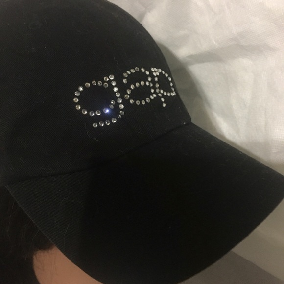 GAP & GUESS hat lot with lots of bling - Picture 4 of 8